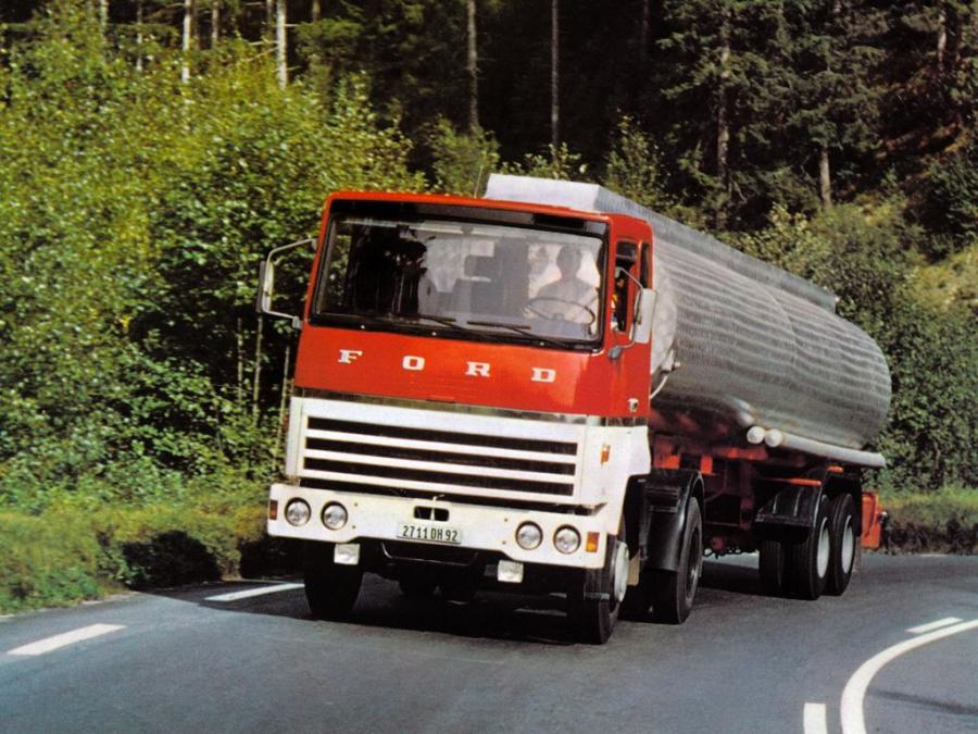  Ford Transcontinental 4x2 Tractor 1975 года  (фото 16 из 16)